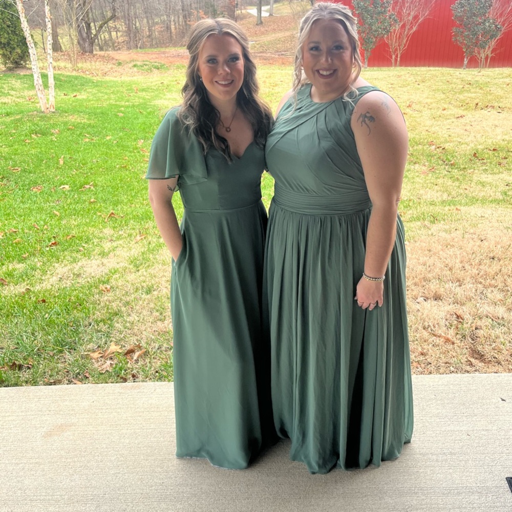 COPY - Elegant Green Halter Maxi Dress - Picture 3 of 3
